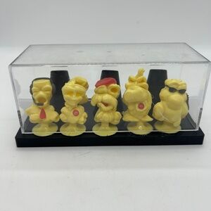 Rare Collectible Cineplex Movie Theatre Popcorn Mini Figures Set in Case